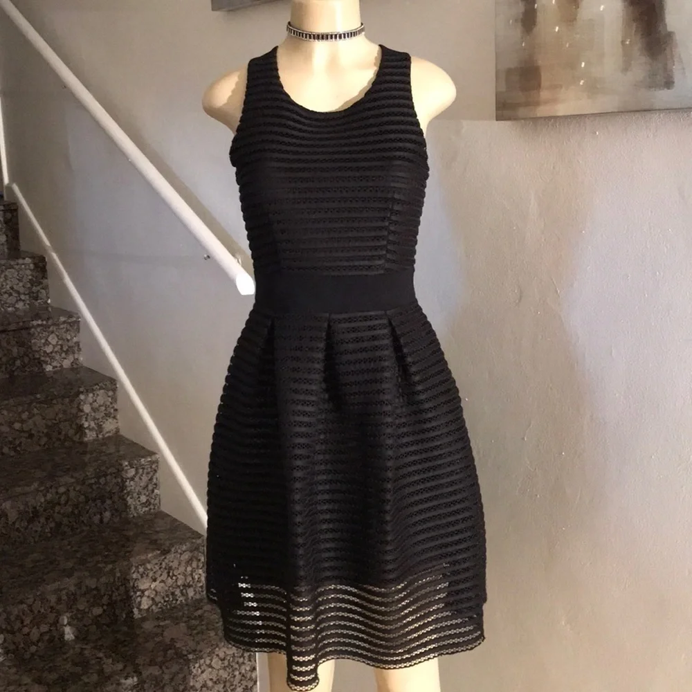 ISANI for Target Dress - Picture 2 of 10